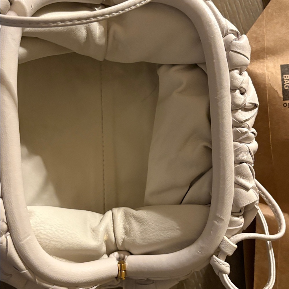 Bottega Veneta White Woven Leather Mini Pouch with Gold Studs - Picture 8 of 8